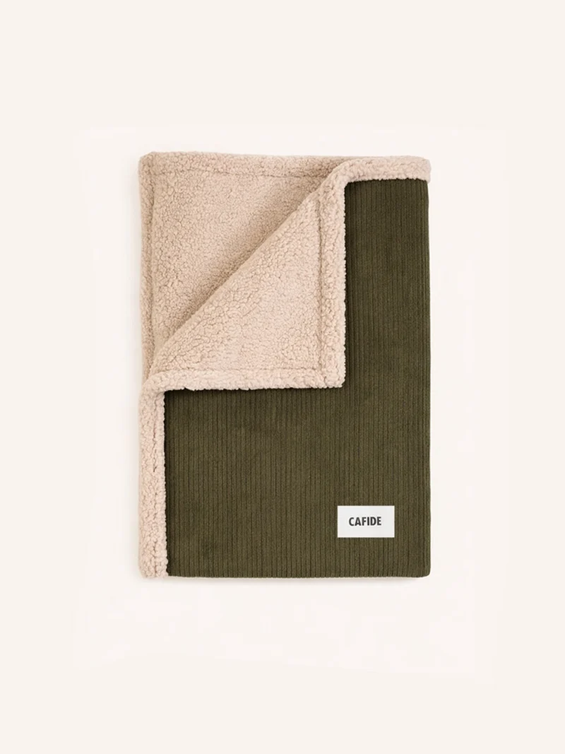 Plaid pour chien - Velours vert et sherpa - Cafide