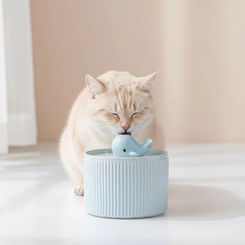 FONTAINE EAU CERAMIQUE DESIGN BALEINE SILENCIEUSE - CatsFlow