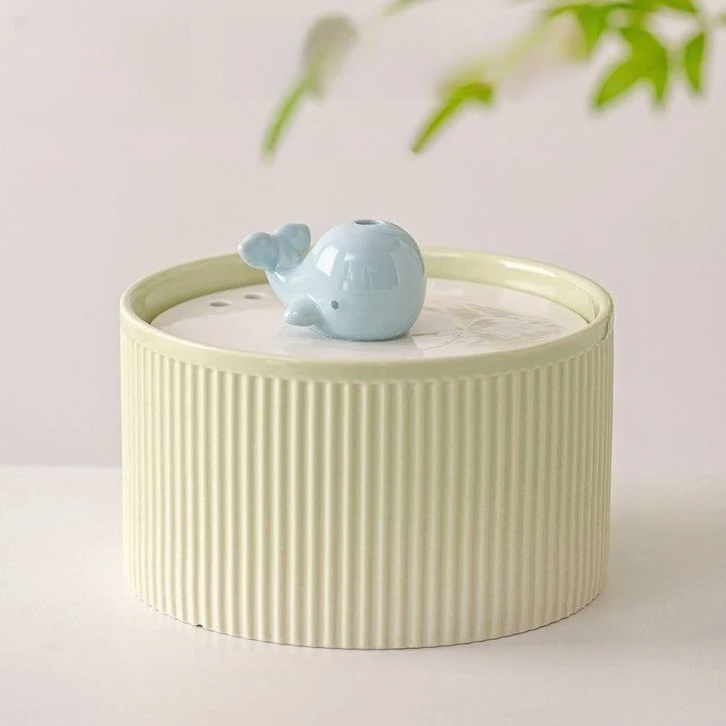 FONTAINE EAU CERAMIQUE DESIGN BALEINE SILENCIEUSE - CatsFlow