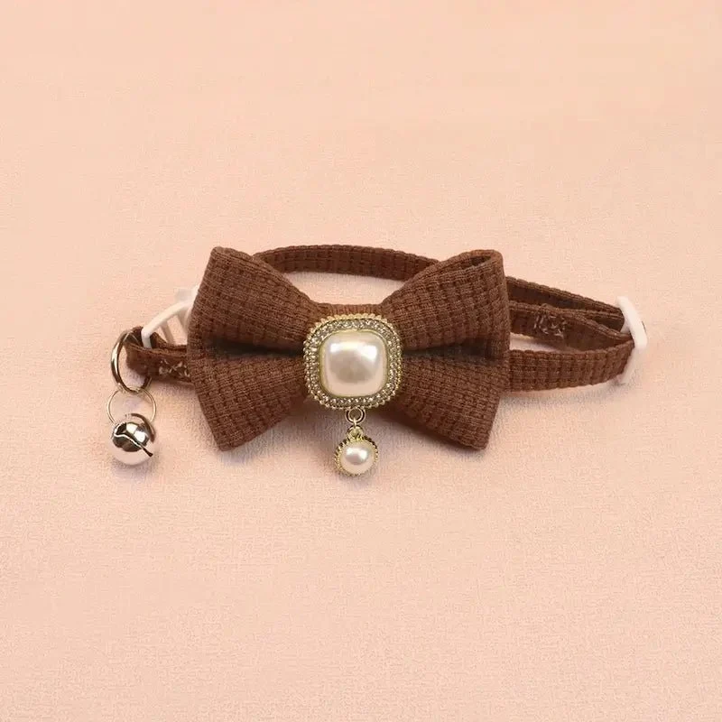 Collier chat nœud papillon - Élégant & réglable | MiaChic