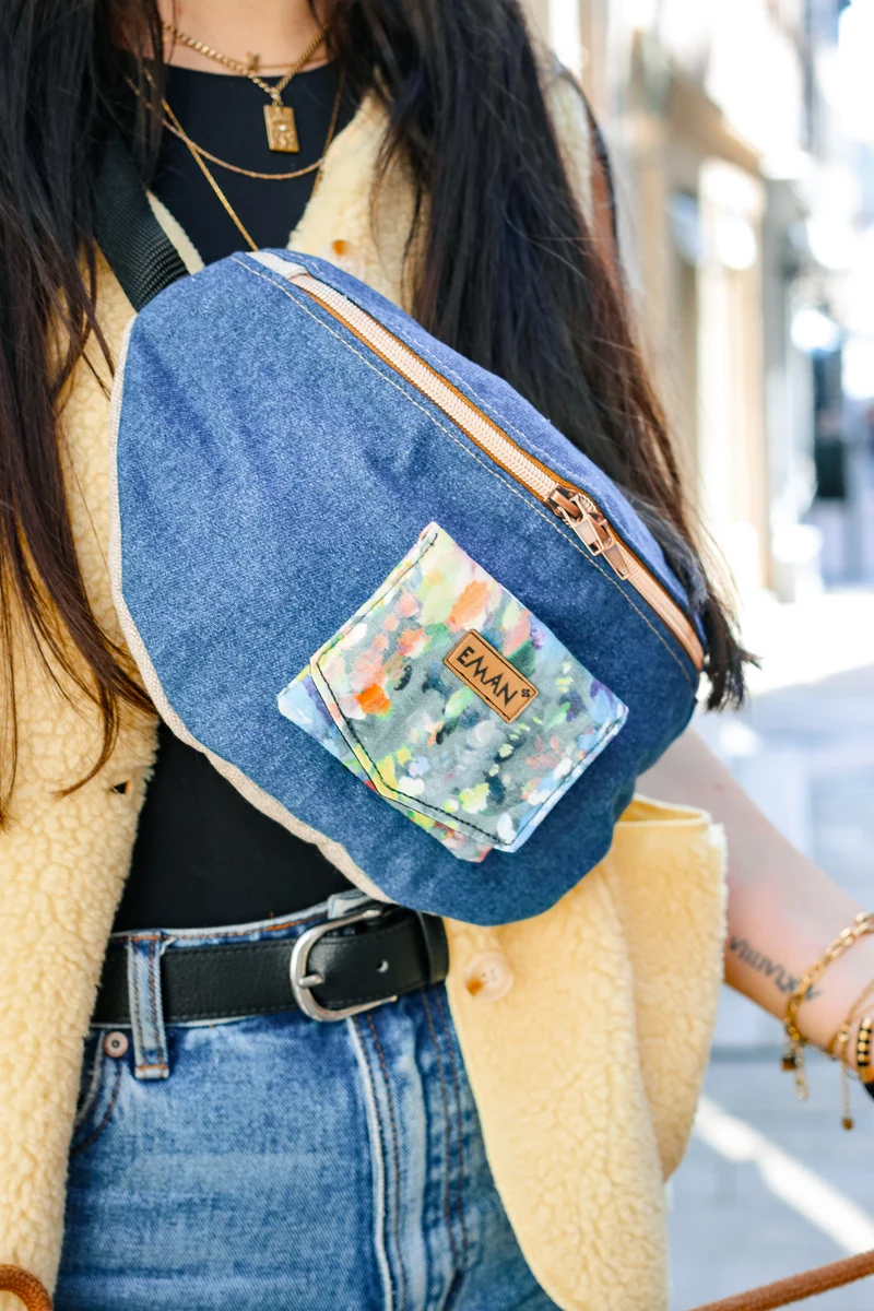 Ensemble Banane Blue Jean - pochette friandise chien Akuarelle