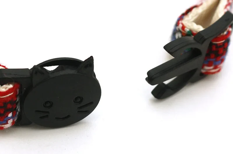 Collier ajustable pour chat avec clochette