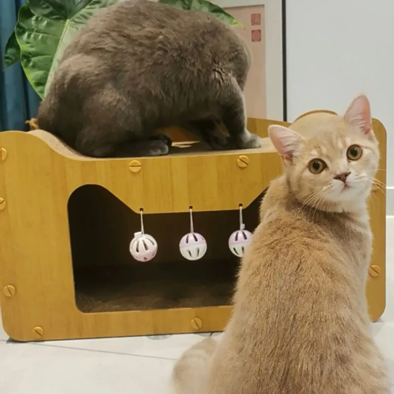 Griffoir pour chat cabane