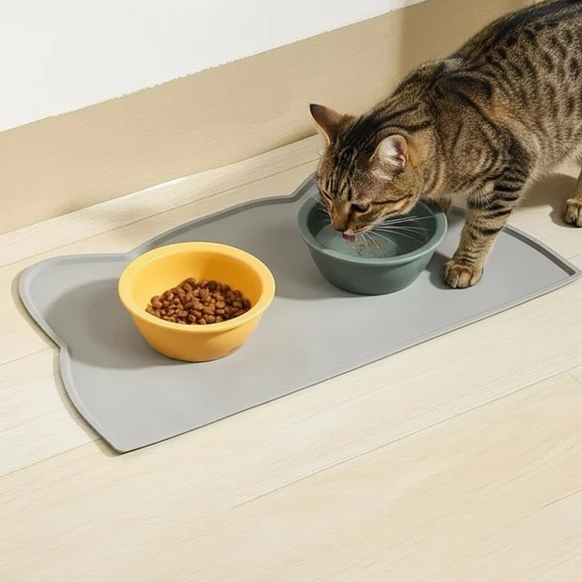 Tapis pour gamelle chat antidérapant imperméable - Matou™