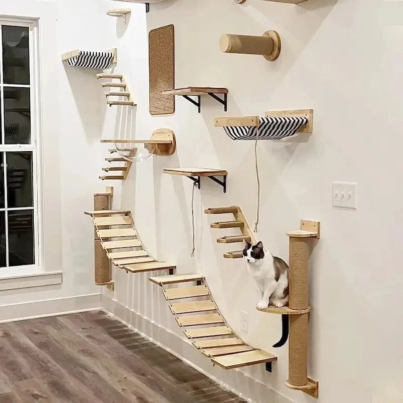 Arbre à chat mural - Espace optimisé, chat heureux !