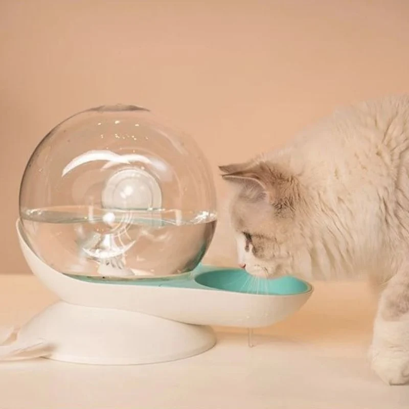 Fontaine à eau chat sans électricité - Design Escargot