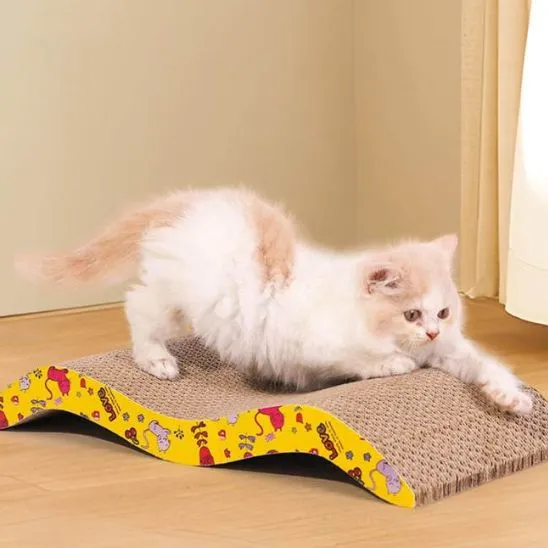 Griffoir en carton pour chat - Planche à gratter - Maru