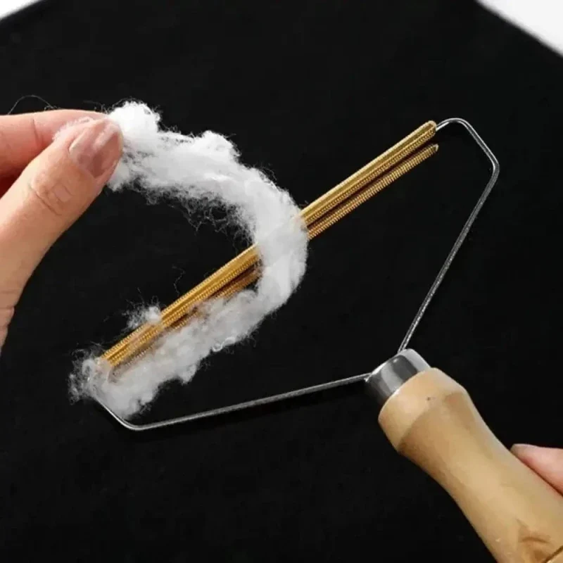 Brosse anti-poils chat - 90 % de poils en moins | FurAway
