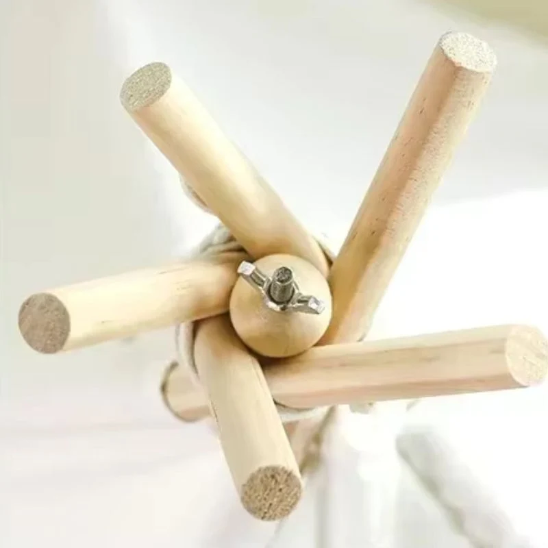 Tipi pour chat - Structure en bois de pin