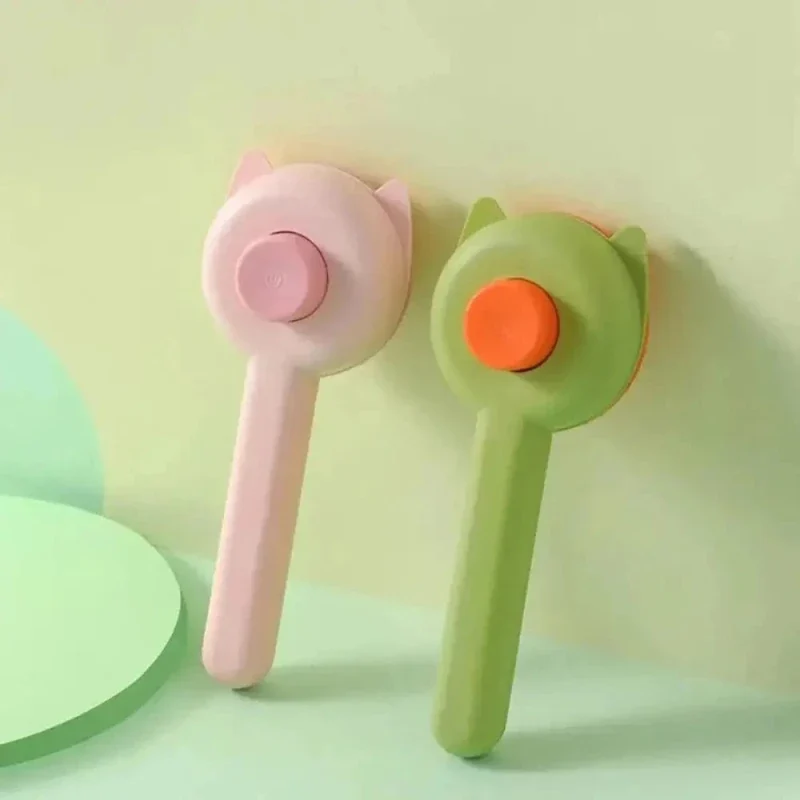 Brosse autonettoyante chat - Poils enlevés en 1 clic | EasyPurr