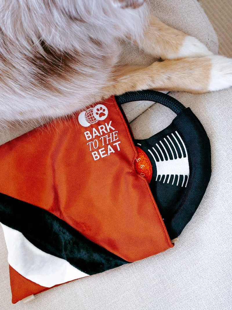 Jeu d'occupation pour chien - Bark To Beat 💿🎵 - Lambwolf Collective