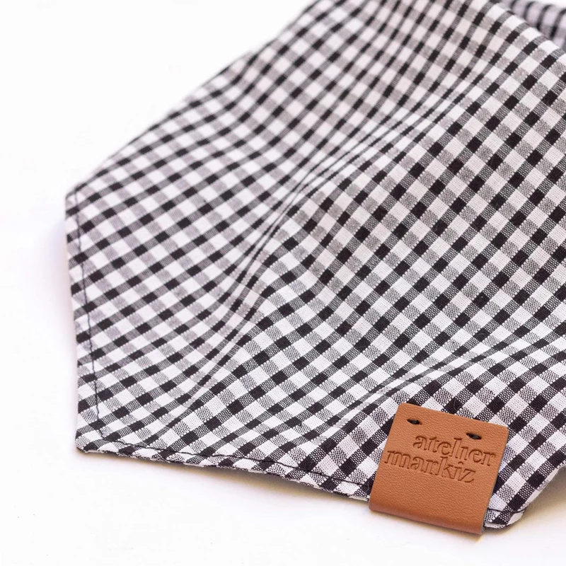 Bandana chien vichy noir et blanc Madrague – Atelier Markiz