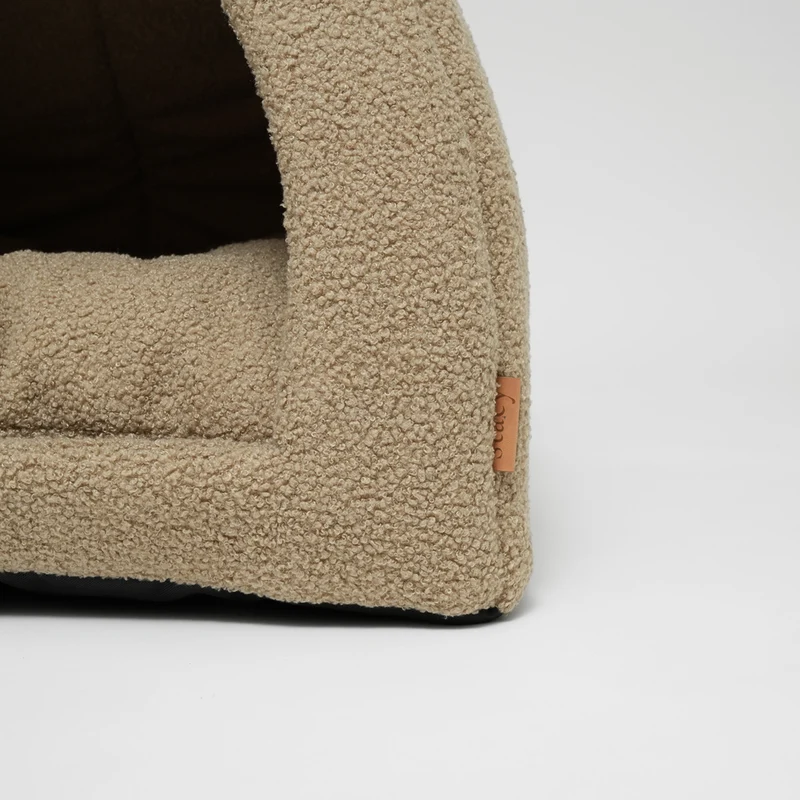Niche cocon pour chien Dog Cave Oat Bouclé – Staey