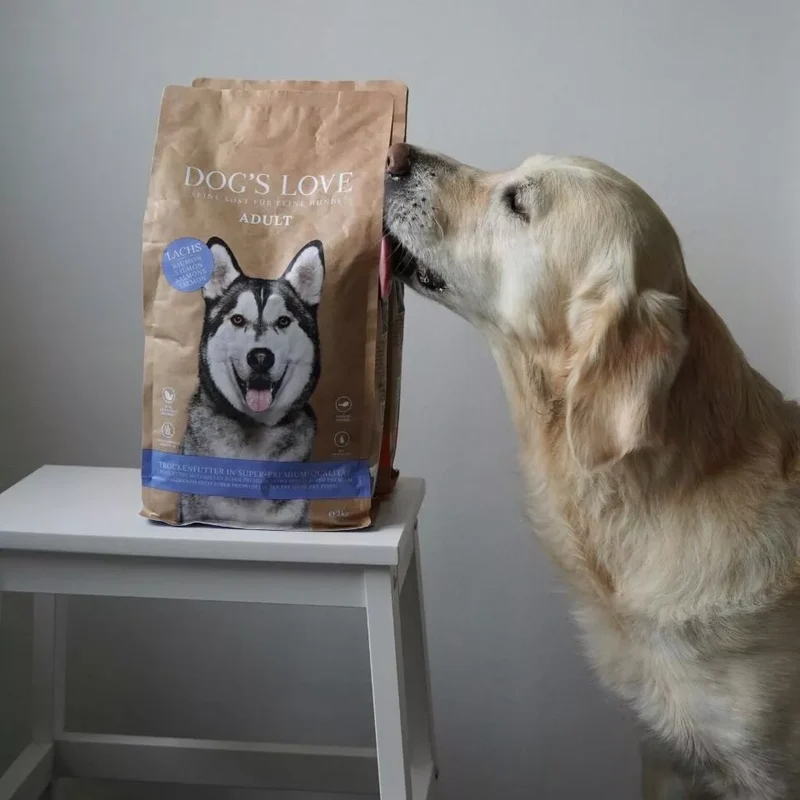 Croquettes chien adulte saumon & truite, patate douce & spiruline – DOG’S LOVE